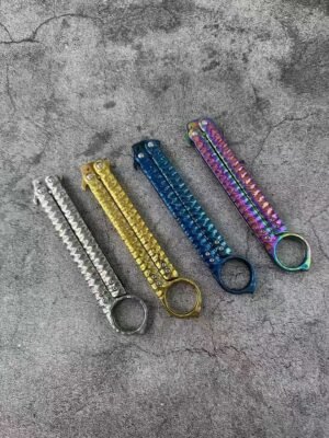 Nóż motylkowy balisong tytanowy - zdjęcie 2