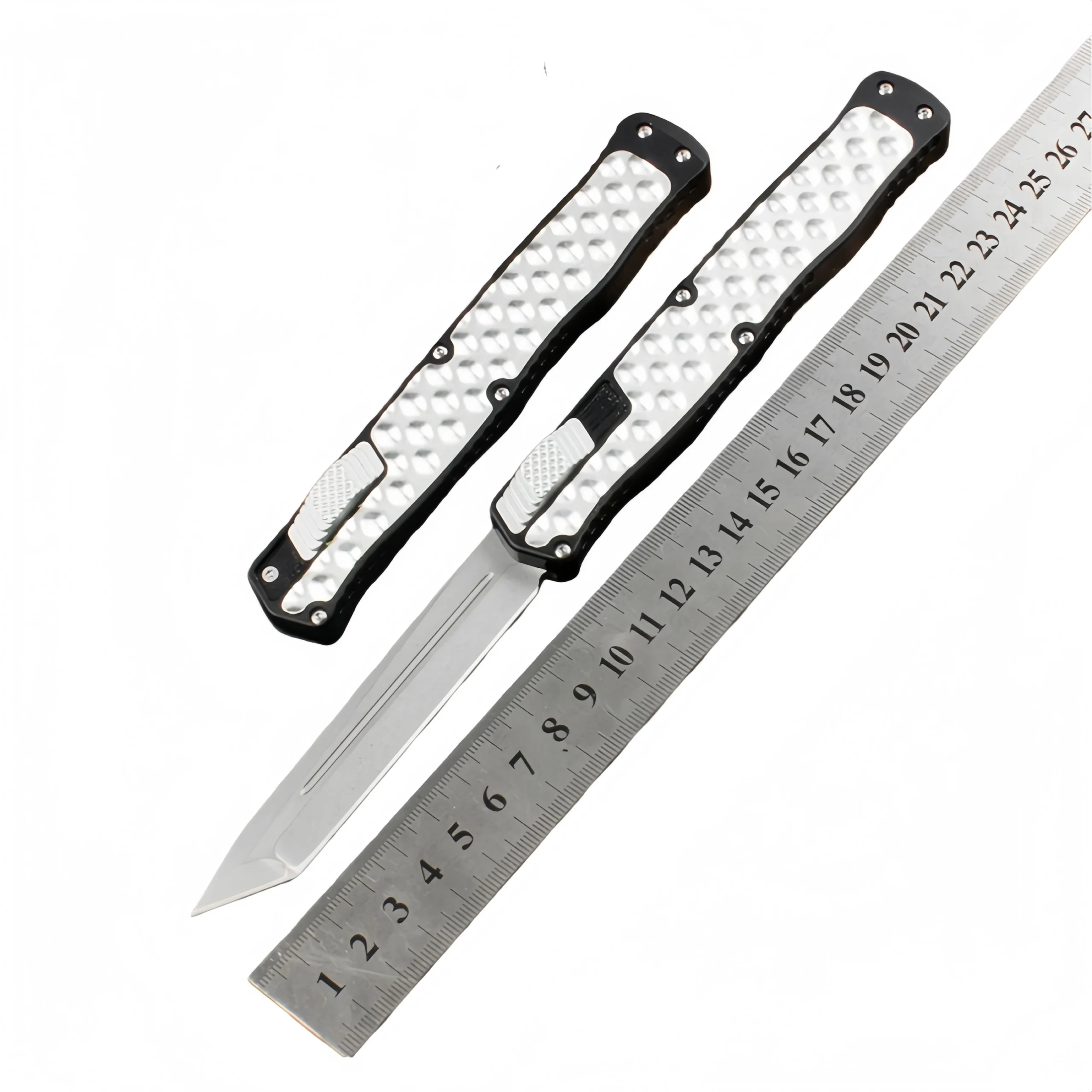 1-8-scaled-1.webp Nóż sprężynowy Straight out switchblade nóż – foam pattern patch